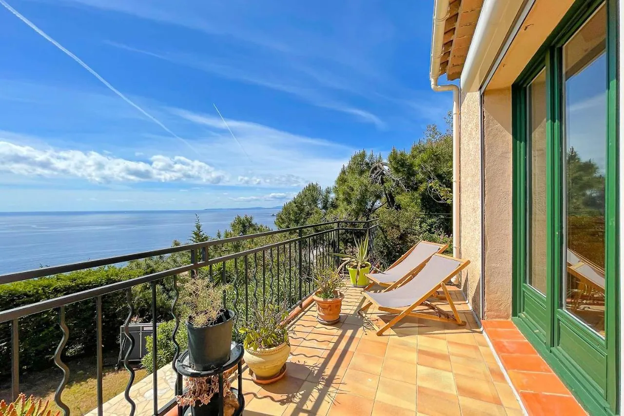 Family Villa With Unique Sea View For 11People Saint-Raphael   Saint-Raphael (Var)