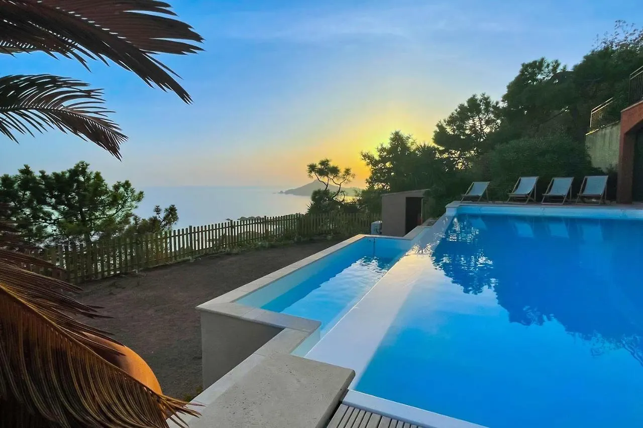 Family Villa With Unique Sea View For 11People Saint-Raphael
